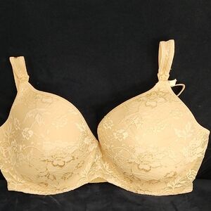 Cream Full-Coverage Bra with Lace Detail